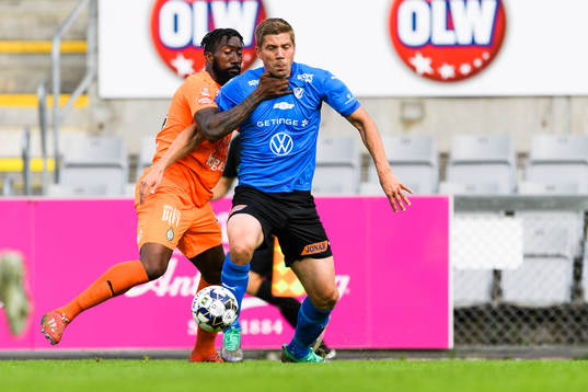 AFC Eskilstunas Abdel Rhamane Khalil Diarra och Halmstads