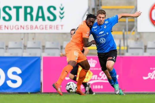 AFC Eskilstunas Abdel Rhamane Khalil Diarra och Halmstads