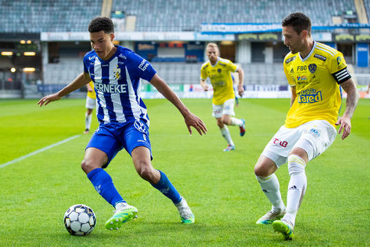 IFK Göteborgs Alexander Jallow mot Falkenbergs Tibor Brink