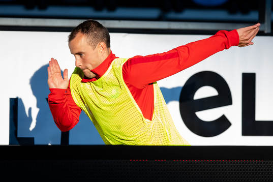 Örgrytes Calle Wede värmer upp