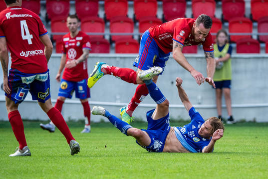 Östers Johan Persson och Sundsvalls Johan Blomberg