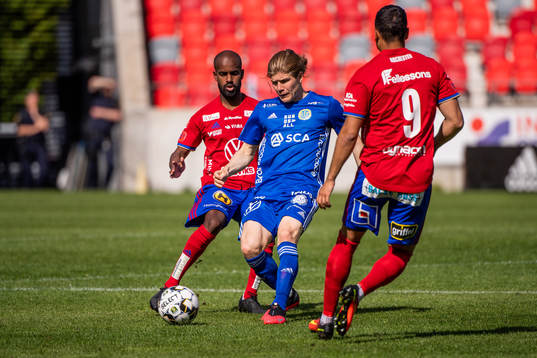 Östers Ammar Ahmed och Sundsvalls Oliver Berg