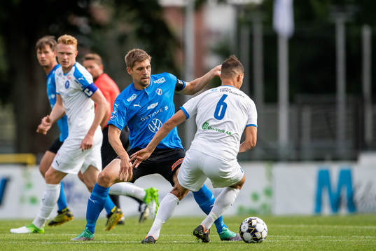 Halmstads Mikael Boman och Akropolis Mauricio Albornoz Inola