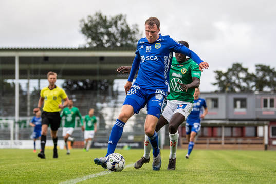 Sundsvalls Niklas Dahlström och Jönköpings Pa Konate