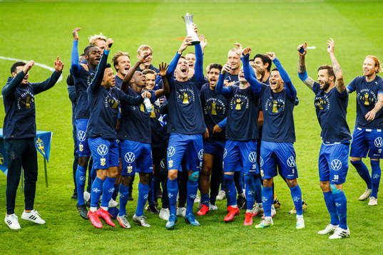 IFK Göteborgs spelare jublar