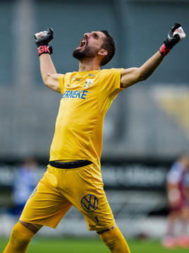 IFK Göteborgs målvakt Ioannis Anestis jublar