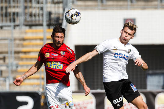 Falkenbergs Tibor Brink Joza och Örebros Jake Larsson