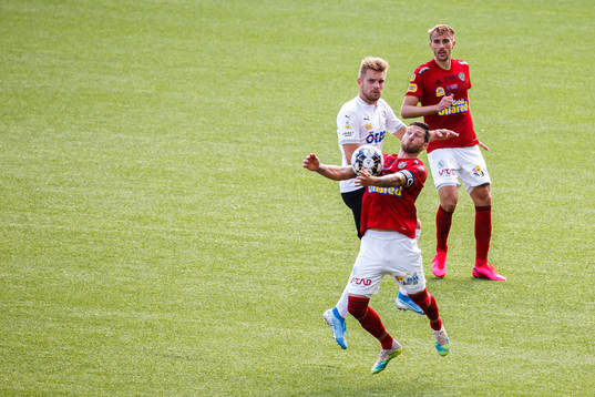 Falkenbergs Tibor Brink Joza och Örebros Erik Björndahl