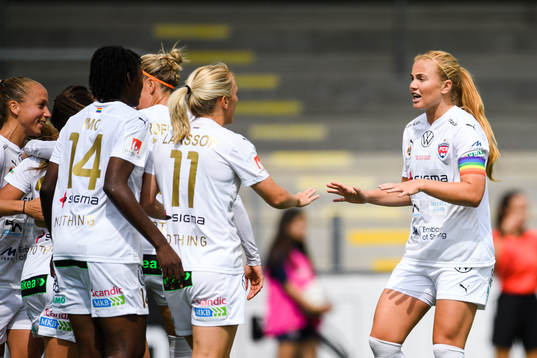 Rosengårds Glodis Perla Viggosdottir jublar