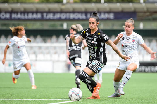 Piteås Fernanda Da Silva och Rosengårds Jelena Cankovic