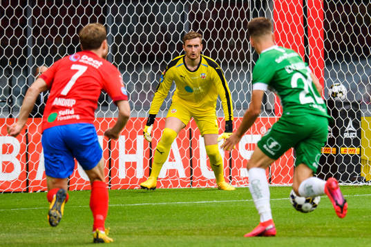 Hammarbys Alexander Kacaniklic oroar framför Helsingborgs