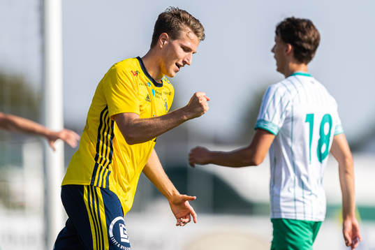 Ängelholms Stephan Olsson jublar efter 3-0