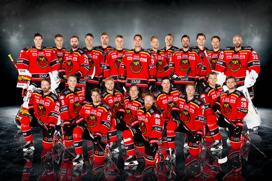 Luleås lagbild Bakre raden fr.v. Jesper Wallstedt, Isac