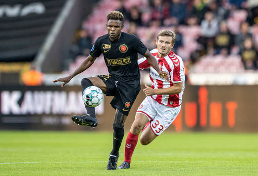  [DK=20200726: Frank Onyeka (38), FC Midtjylland og Thomas Albert Christiansen (33), AaB]