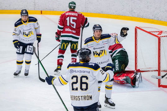 s Lias Andersson jublar