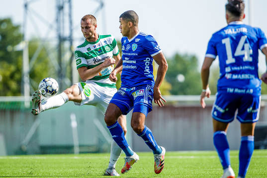 Västerås Jonas Hellgren och Umeås Timothy McNeil
