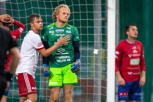 Halmias målvakt Markus Rydeberg