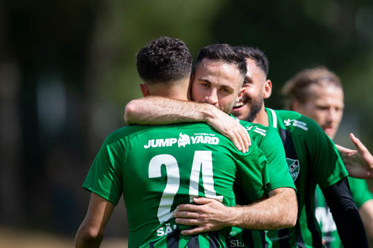 Högaborgs Ahmad Abed jublar efter 1-1 målet