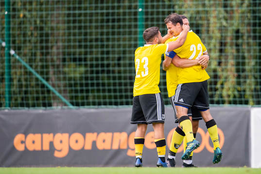Malmö Citys Daniel Burda, Bilal Fattah jublar