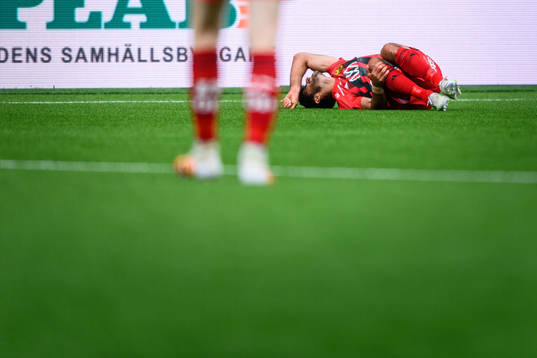 Östersunds Rewan Amin har ont