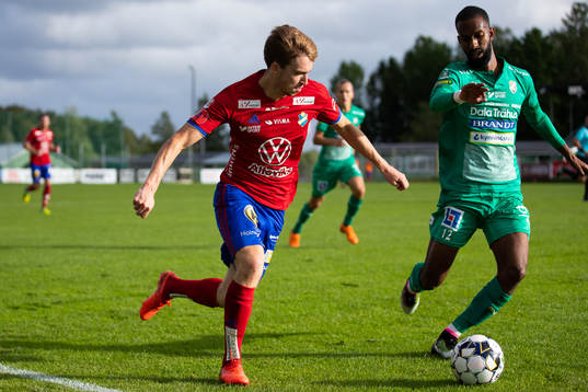 Östers Carl Johansson och Ljungskiles Mirad Garza