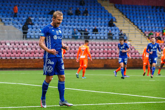 Sundsvalls Pontus Engblom jublar