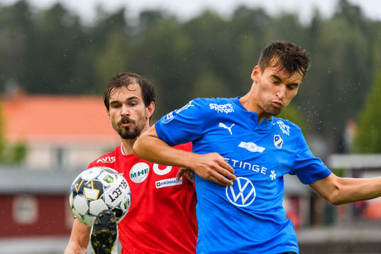 Degerfors Sebastian Olsson och Halmstads Viktor Ljung