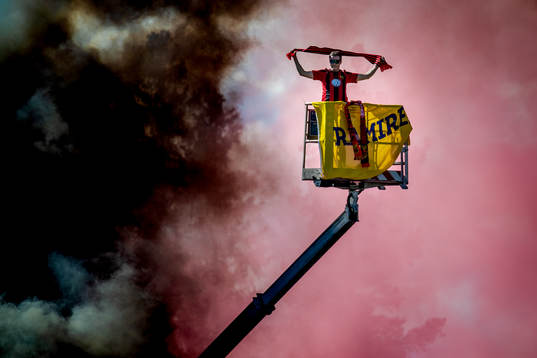 Supportrar i skylift med pyroteknink