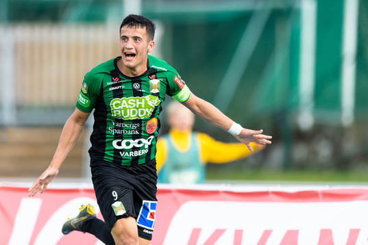 Varbergs Astrit Selmani jublar