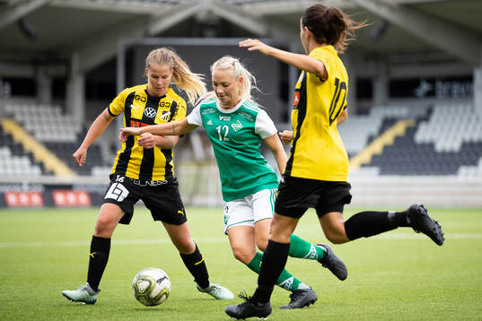 Häckens Matilda Öst och Caroline Olsson mot Zeniths Sara Baldebo