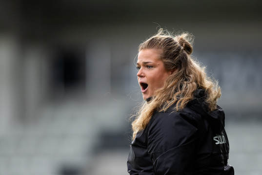 Häckens tränare Erika Faith