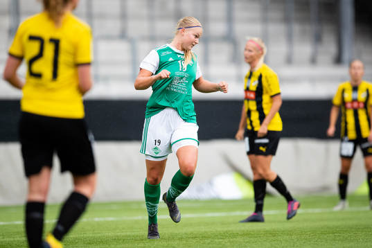 Zeniths Sandra Mannerstråle jublar efter 0-1