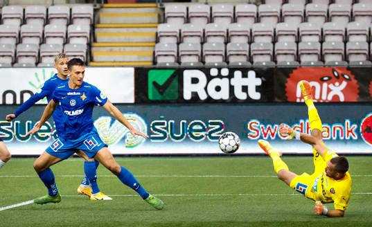 IFK Norrköpings Rasmus Stensbæk Lauritsen för 1-1 på
