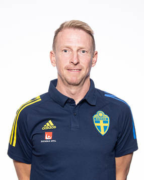 Fredrik Larsson, sjukgymnast för Sveriges fotbollslandslag, poserar för ett porträtt den 30 augusti 2020 i Stockholm.