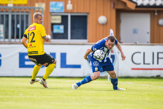 IFK Göteborgs Jakob Olsson Johansson och Mjällbys David