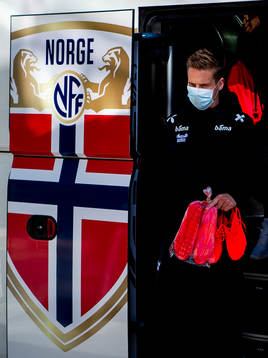 Stefan Johansen of the Norwegian national football team ahead of a training session on August 31, 2020 in Oslo.