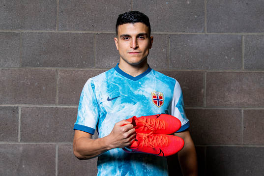 Mohamed "Moi" Elyounoussi of the Norwegian national