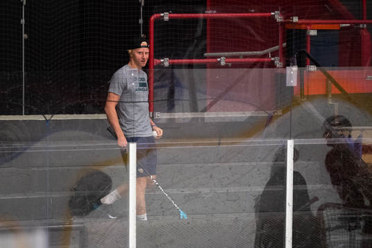 Den förre Frölundaspelare Rasmus Dahlin spelar innebandy