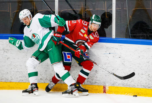 Rögles Niklas Hansson och Frölundas Nicklas Lasu