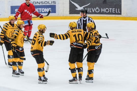 Skellefteås Oscar Möller , Joakim Lindström och Jonathan