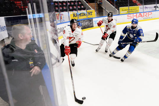 Vita Hästens Jens Holmström mot Leksands Daniel