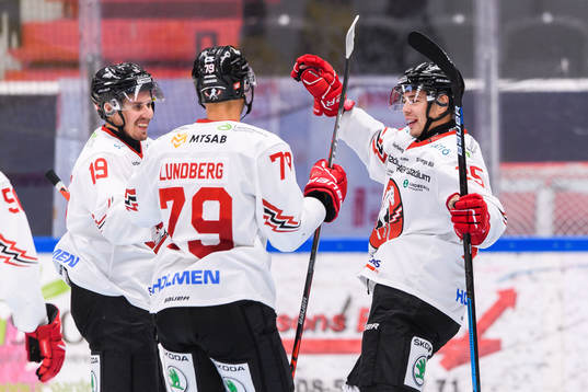 Vita Hästens Jens Holmström, Emil Lundberg och Patric