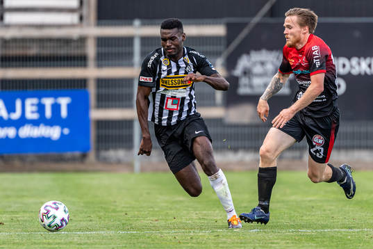 Landskronas Patrick Nwadike mot Trollhättans Jonas
