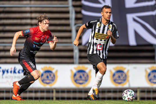 Trollhättans Johan Lundgren och Landskronas Sumar Almadjed