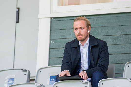 Rosengårds tränare Jonas Eidevall på läktaren