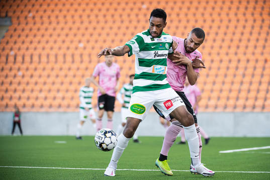 Västerås Brian Span och Dalkurds Malkolm Moenza