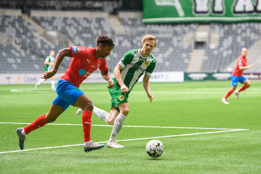 Helsingborgs Joseph Ceesay och Hammarbys Tim Söderström