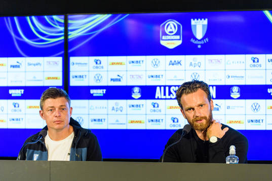 s  tränare Bartosz Grzelak under presskonferensen efter fotbollsmatchen i Allsvenskan mellan Malmö FF och AIK den 13 september 2020 i Malmö.