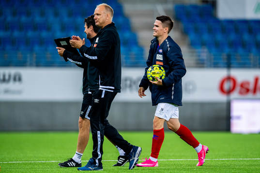 Dag-Eilev Fagermo, head coach of Vålerenga, and Vidar Örn Kjartansson