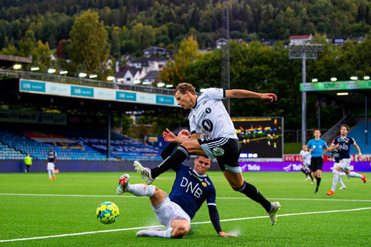 Kristoffer Tokstad of Strømsgodset and Vegar Eggen